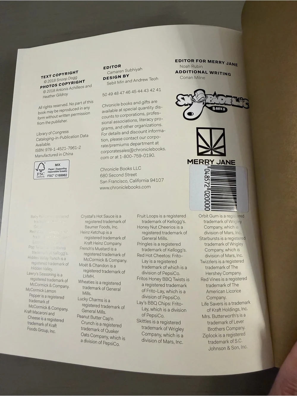 From Crook to Cook Tha Boss Dogg's Kitchen Snoop Dogg Cookbook 2018 Collectible